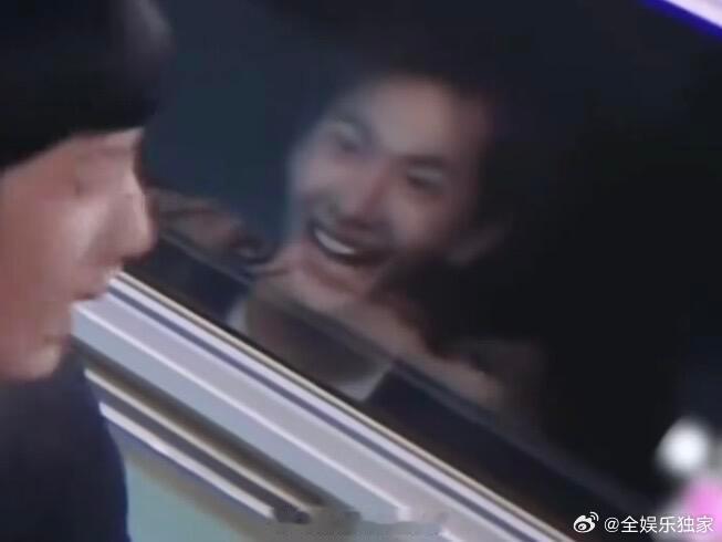 杨洋 这就是军艺校草的归宿吗谁还记得当年惊艳众人的军艺少年，现在贡献各种表情包，