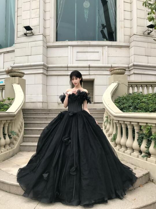黑色成人礼礼服
