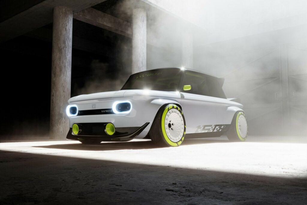 奥迪为经典 NSU Prinz 进行现代化电动改造，配备了奥迪 e-tron 的