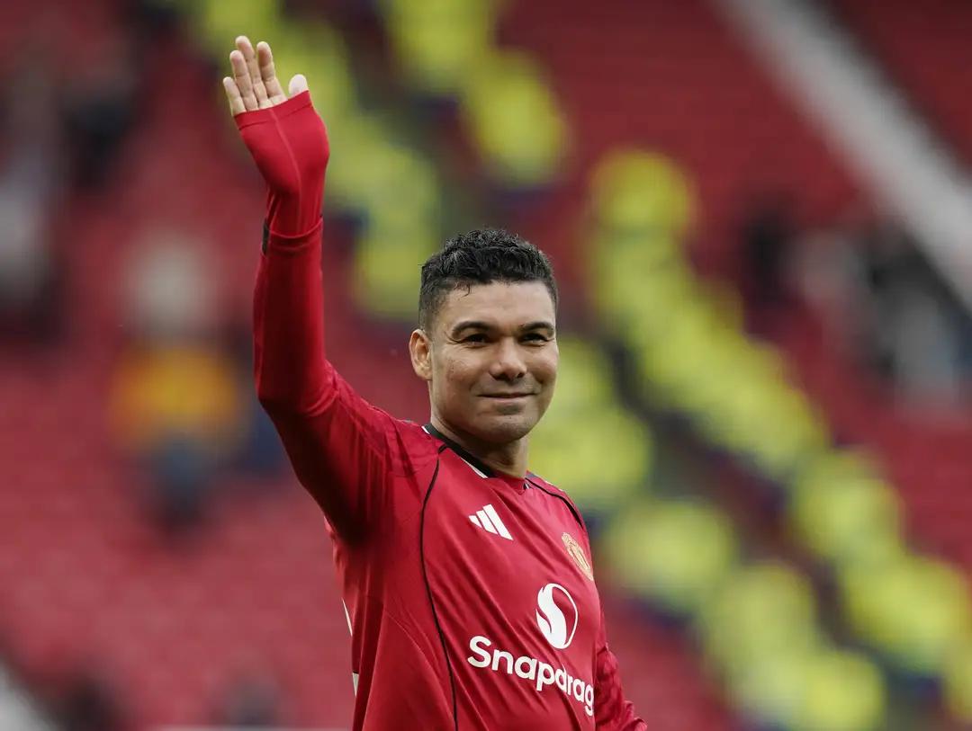 【代表国家队打完与法国的热身赛之后，卡塞米罗确认本赛季后离开曼联】这小伙一直是巴