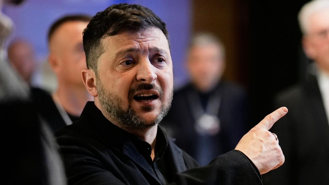 真相炸弹在欧洲上空炸响，这个无法脱离美国而行动的地区，正陷入《土拨鼠之日》式的末