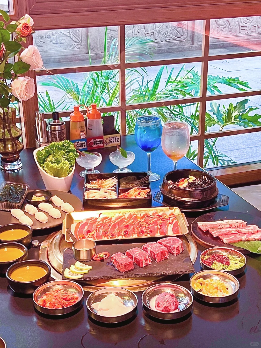 七夕约会，在夕阳下吃烤肉，好浪漫！ 这家烤肉店真心太让人意外了！ 炒鸡...