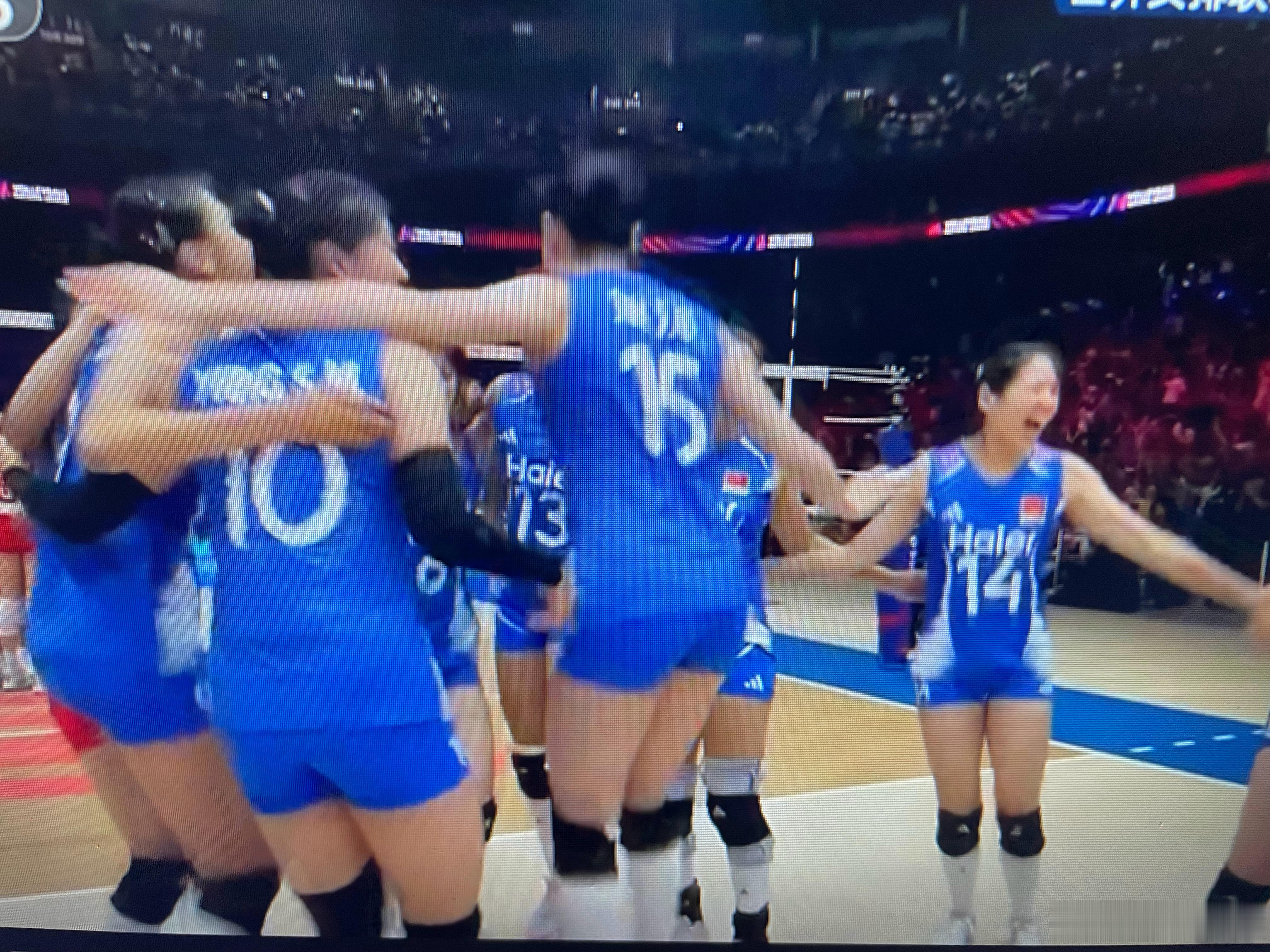 中国女排vs波兰女排 中国女排3-1波兰女排太棒啦第四局26-24 聊城