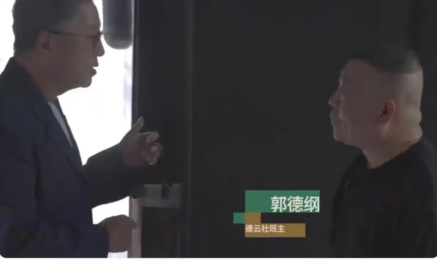 现在的访谈节目多如牛毛，可是王伟忠一出手，就带来了王炸访谈节目。
相信很多观众都