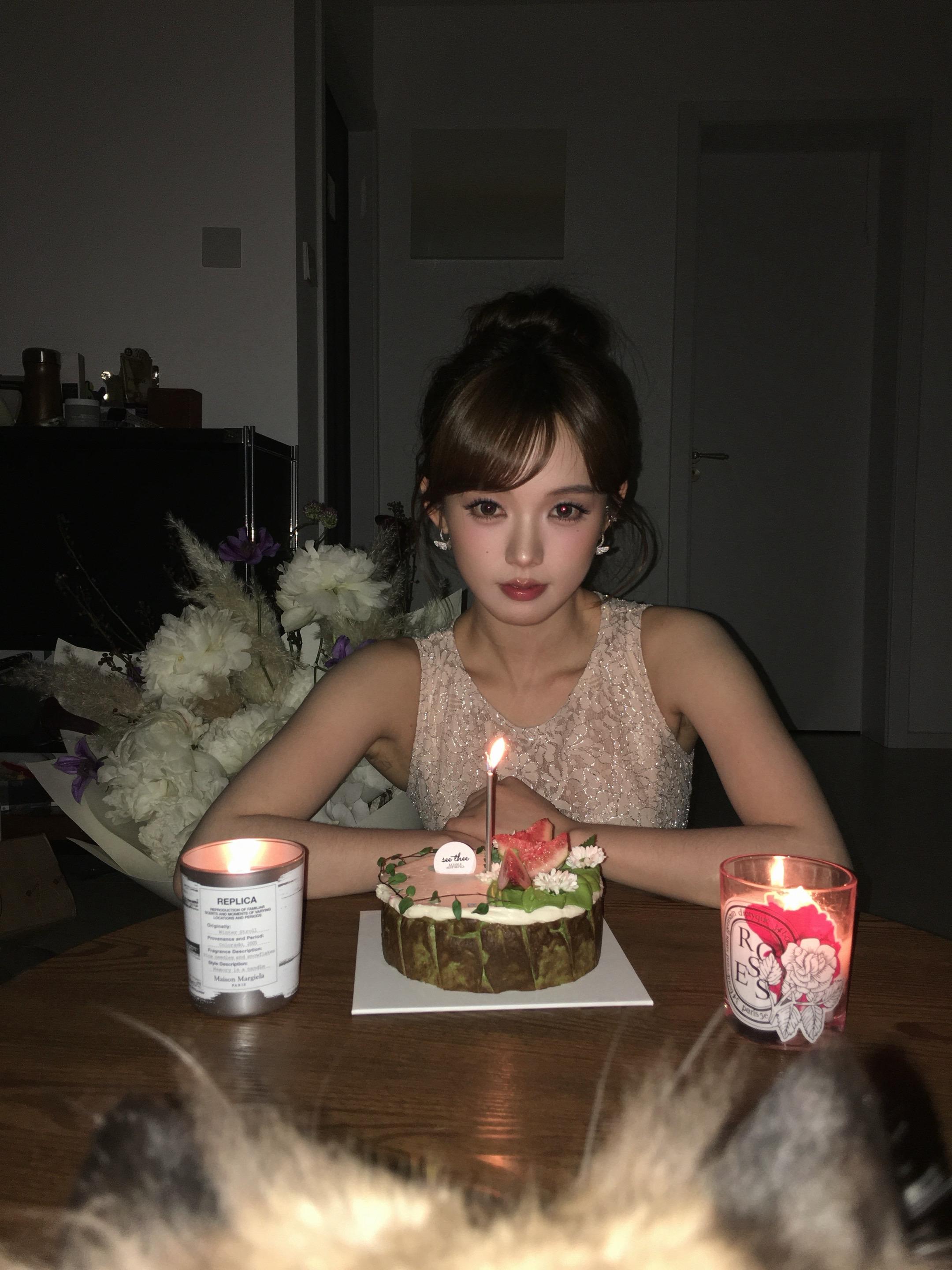 生日可以这样和小猫耳朵合影！