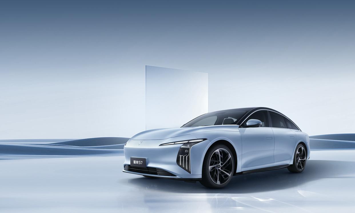 不管你信不信，这就是赤裸裸的现实， 我国近五年新能源汽车渗透率：
1，2021年