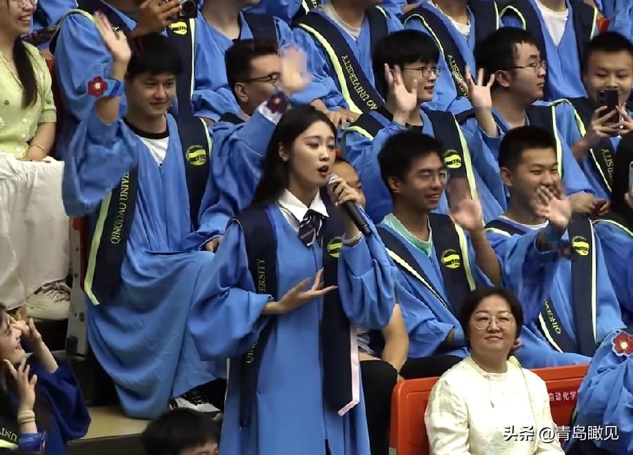今天上午9点，青岛大学毕业演唱会开唱！又将诞生哪些神曲呢？

今天上午9点，青岛