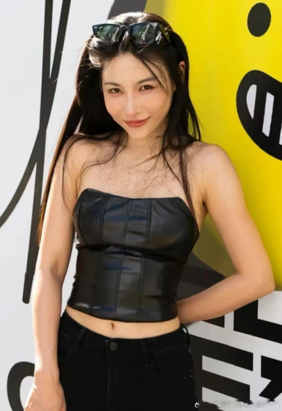 葛夕把直播的打赏全部捐了出去，最后自己还添了钱，凑整捐出去了，对比留几手和杨子在