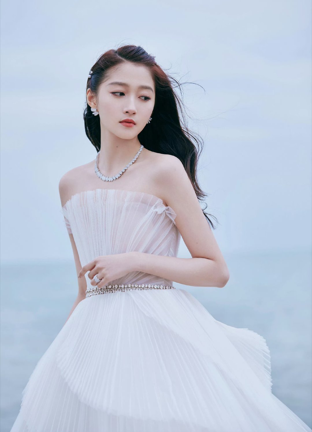 关晓彤  gxt 关晓彤晴也 gxt关晓彤耀眼：我希望我的粉丝们 像太阳花一样向