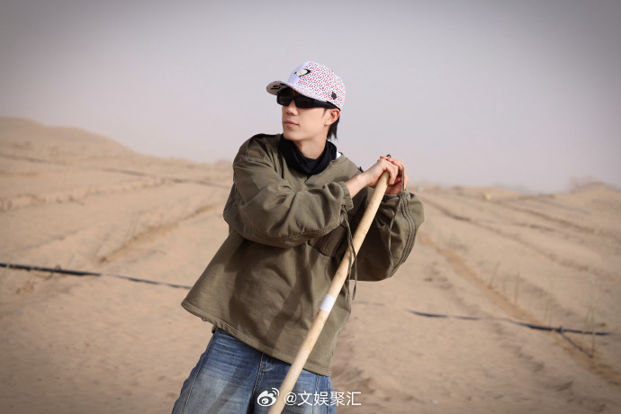 鹭卓昨天才学会如何正确戴面罩鹭卓过了这么久才学会正确戴面罩鹭卓小迷糊太萌了！过了