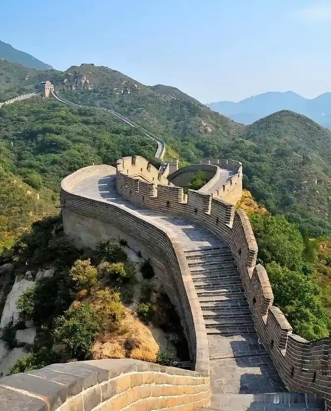 一番深挖，成都叶松源的伪装彻底被戳穿。定居成都整整十年，却始终适应不了川菜，日常