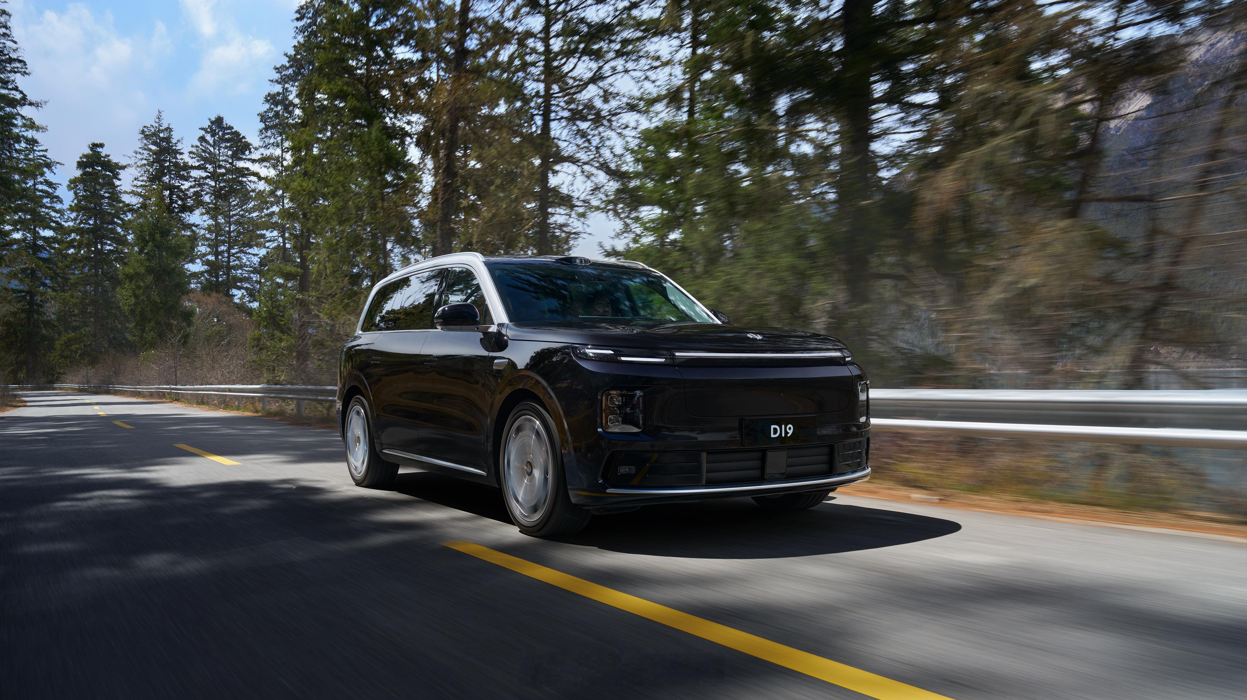 零跑D19正式上市之后，能明显看出零跑就算是布局了更高规格和定位的全尺寸SUV，