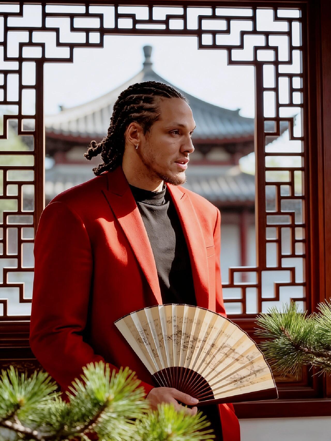 NBA“吕布”阿隆戈登的中国风写真有点小帅~