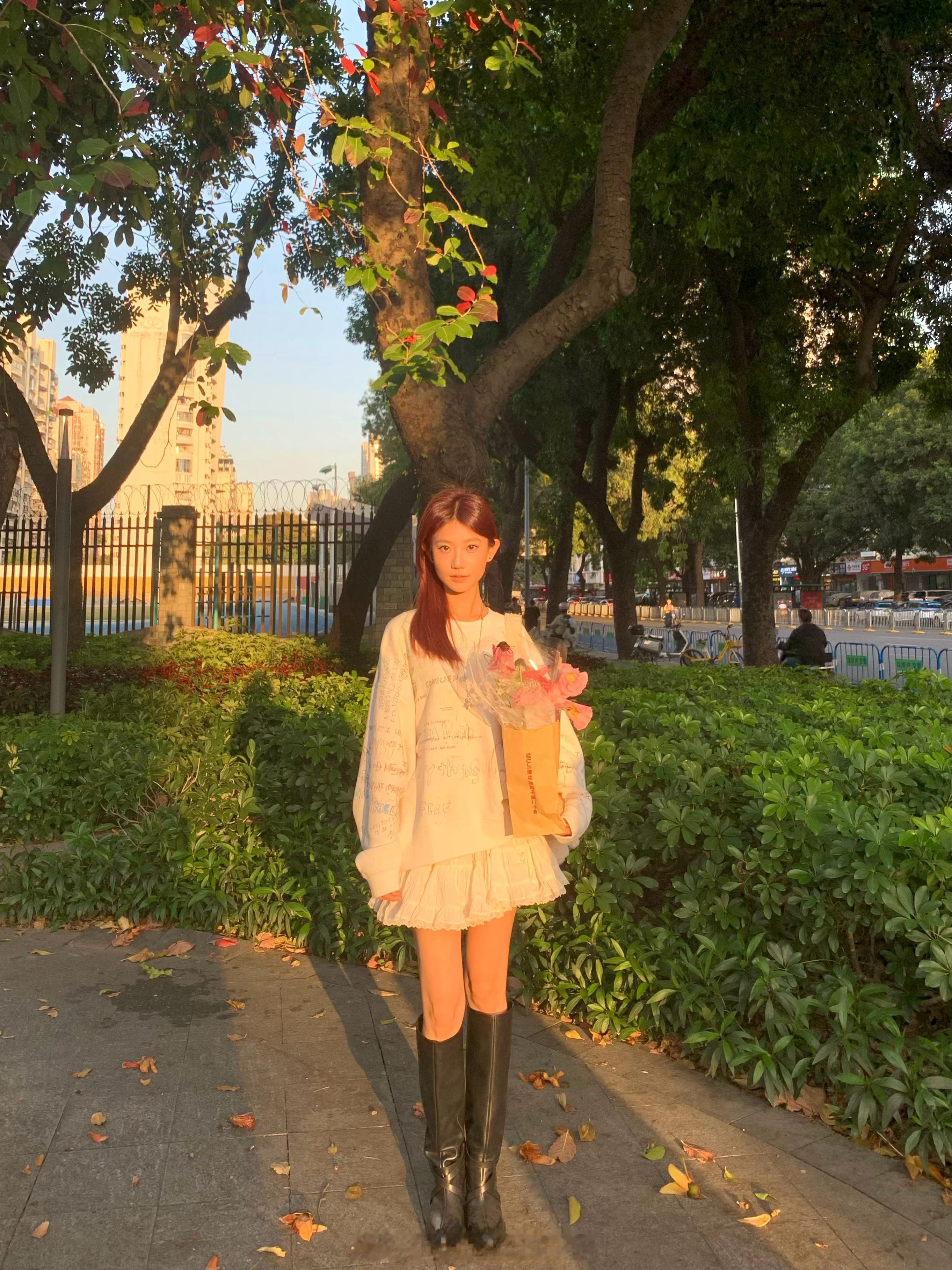带一束花出门～