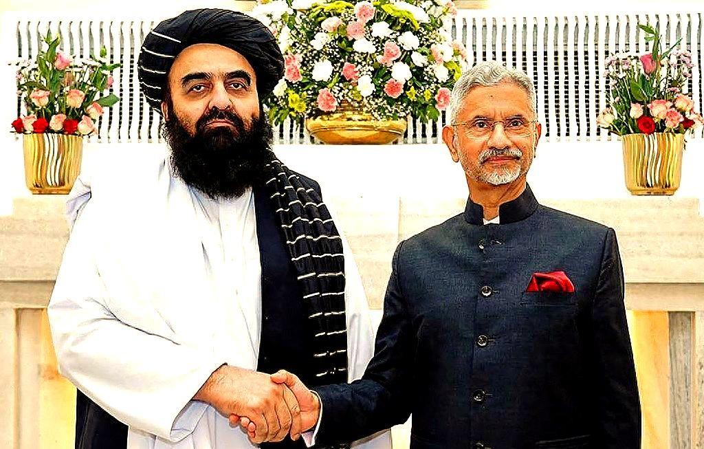 2月下旬这场阿塔和巴基斯坦的冲突，打得很直白：巴方战机直接越境空袭，阿方伤亡被报