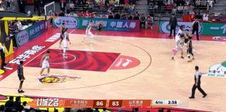 徐杰关键时刻比外援都靠谱！

今天晚上迎来广东男篮对阵山东男篮的比赛，广东男篮一