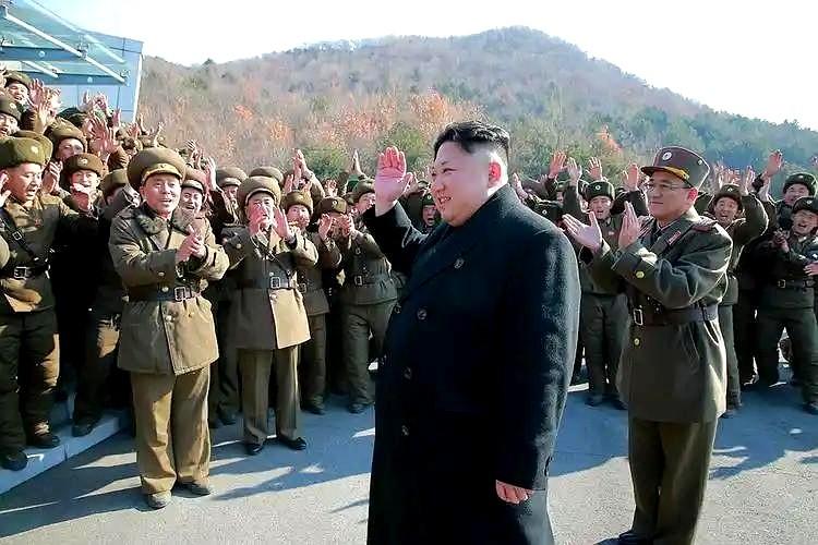 朝鲜半岛的军事对决，早已不存在“各有优劣”。
随着韩国F-35形成战斗力，朝鲜空