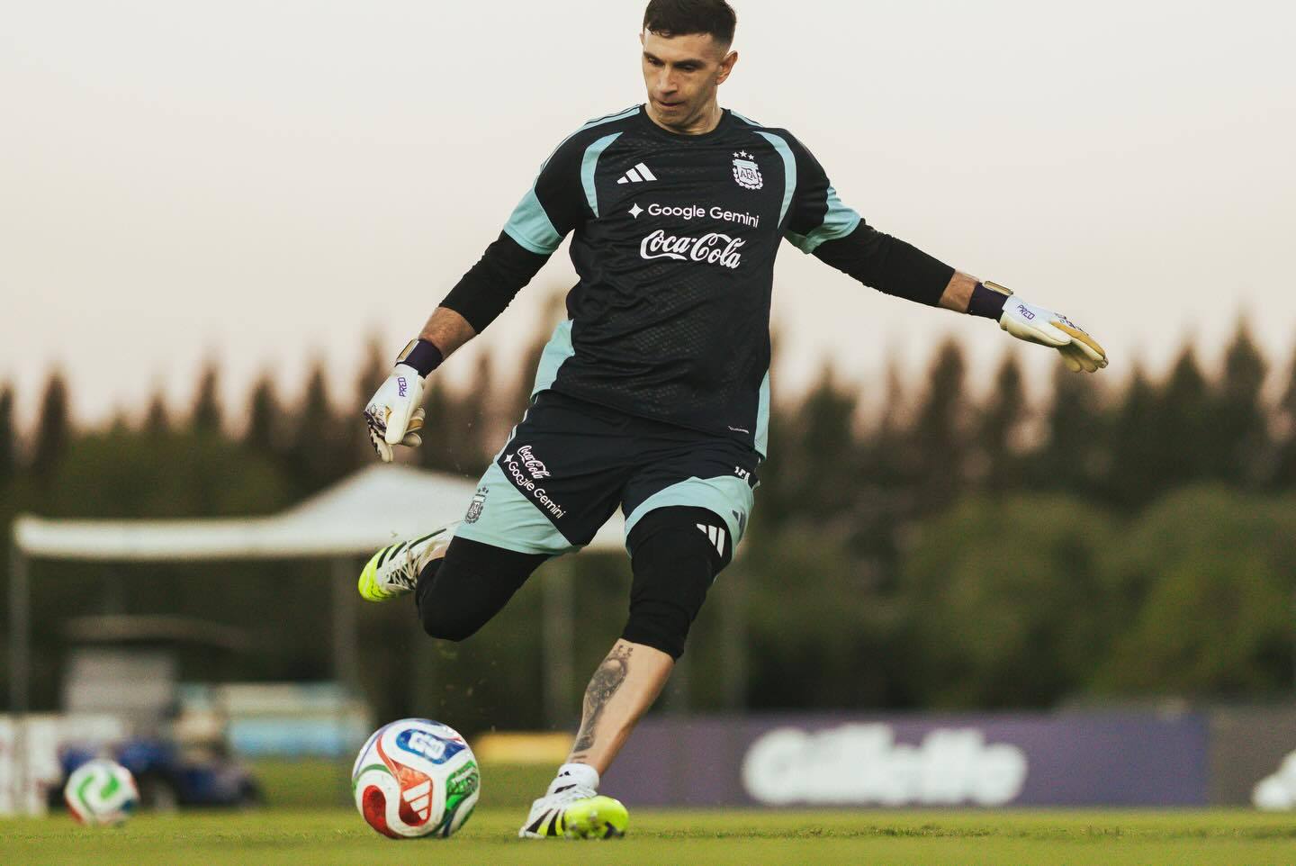 大马丁更新ins：快乐🇦🇷 💖😍阿根廷球迷俱乐部阿根廷vs毛里塔尼亚