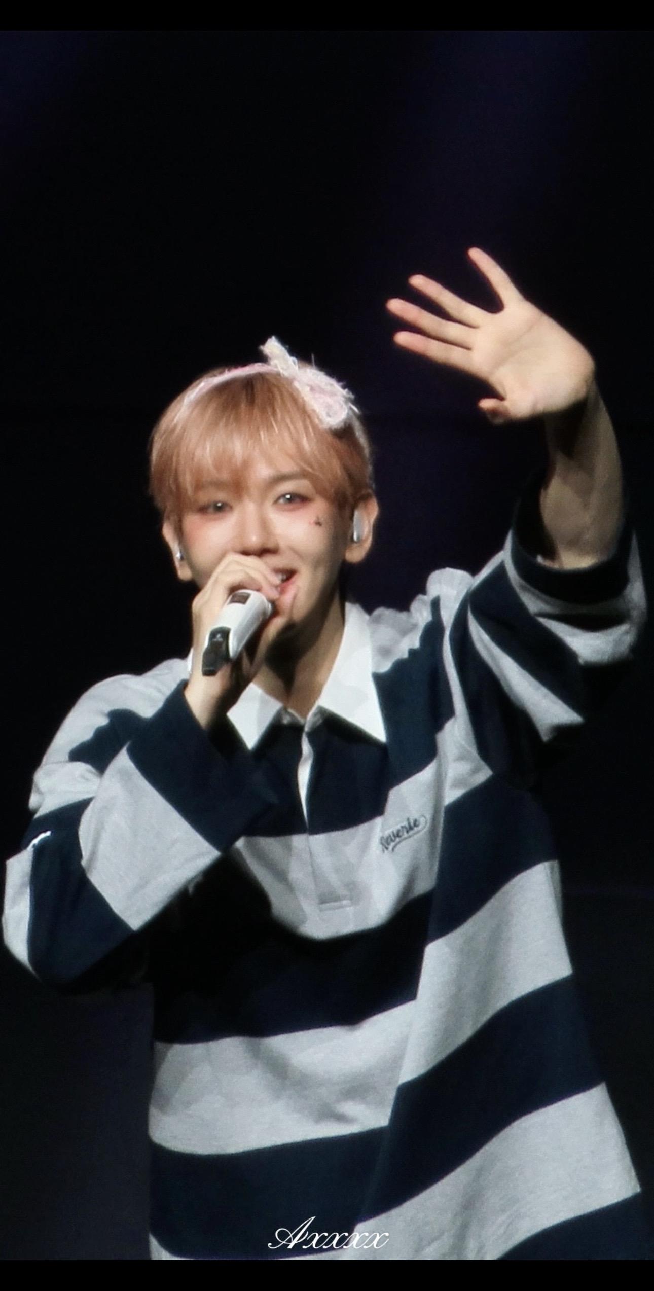 你透支我似水年华里的太多 我的爱 我的眼泪 我所有感性的部分 我甘愿 ...