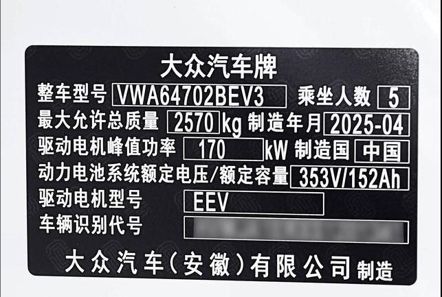 跟几个同行老师聊定价策略，普遍反应市场竞争激烈，要迎合市场而不要教育市场，两者之