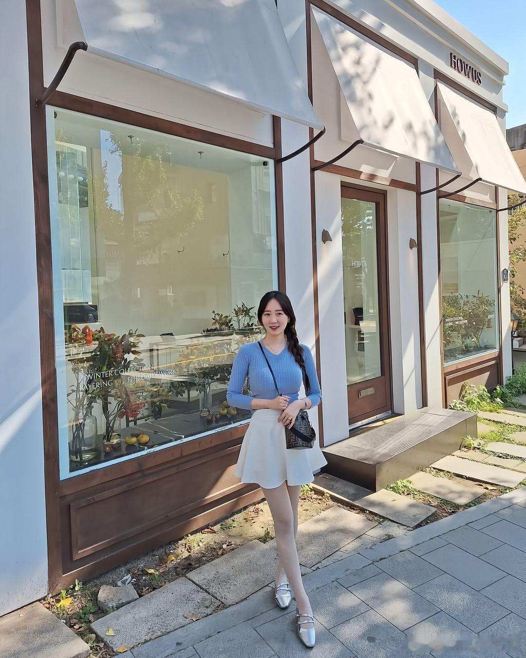 少女写真 出门的时光总是开心的美女绘梦长廊