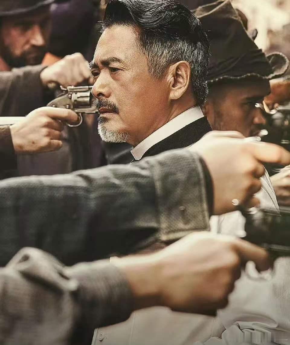 恭喜啊！《唐探1900》成功入围第38届百花奖，跳出舒适区创新故事内核，既有烧脑