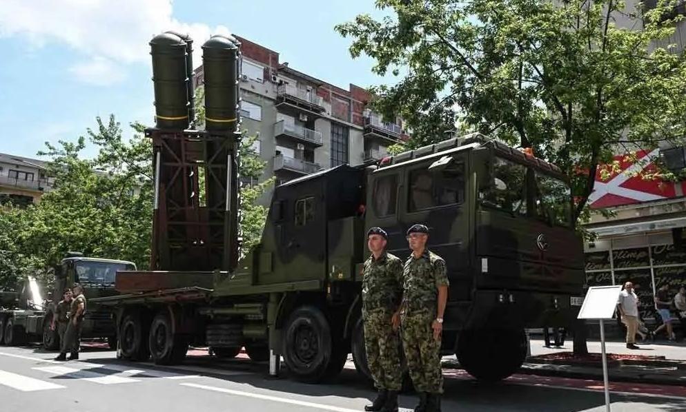 作为常年在军迷圈里摸爬滚打的老兵油子，看到塞尔维亚终于把咱中国的 CM-400A