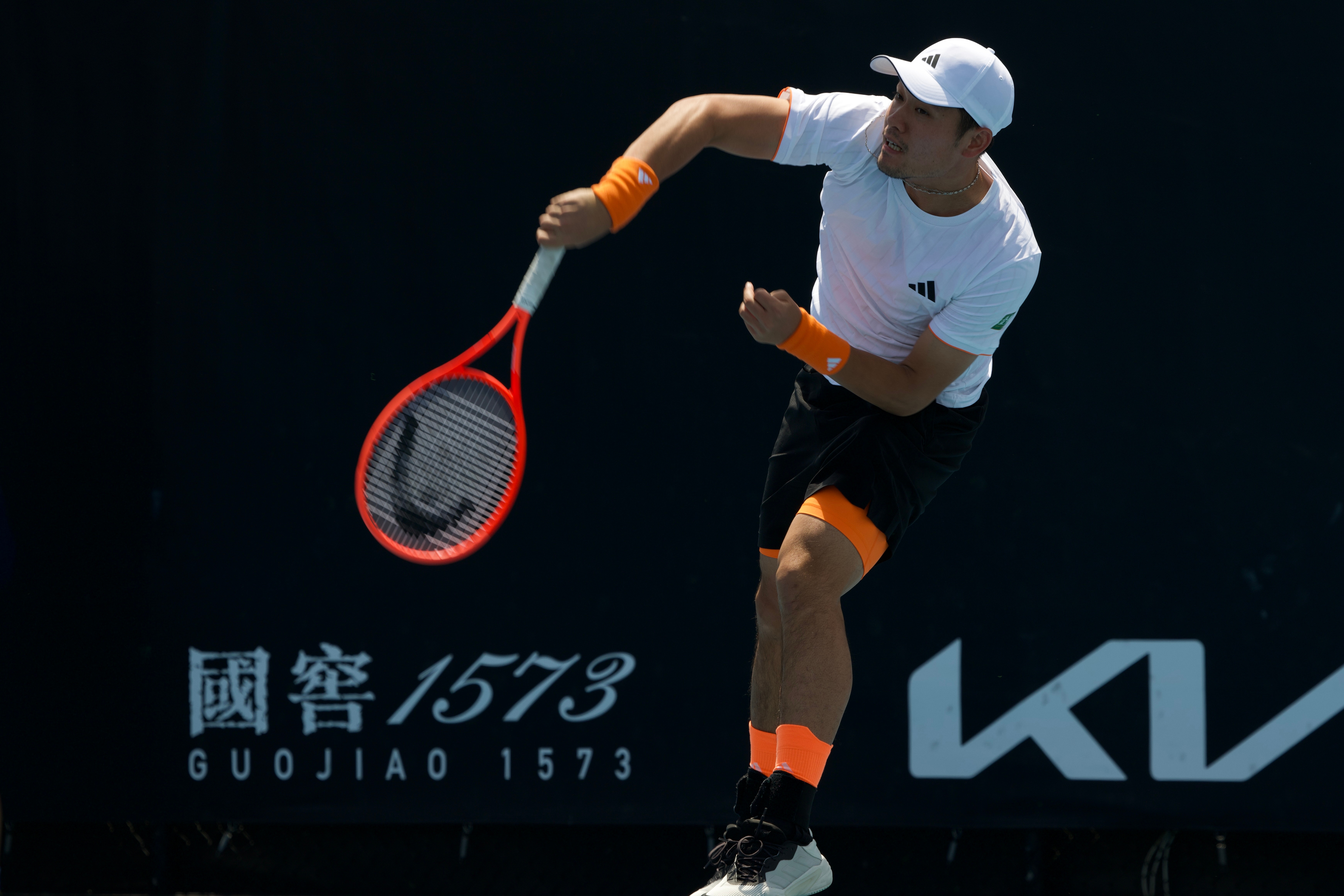 我发现现在评论区有点妖气。新赛季刚开始，我夸一下中国球员纷纷取得开门红，有人留言