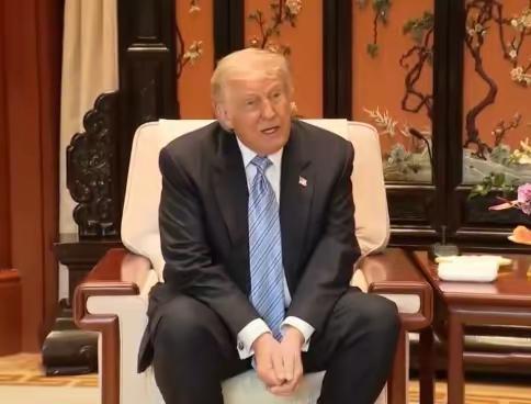 54年前，基辛格走进中南海毛泽东的书房，震惊地说：这不像一个国家元首的会客厅，更