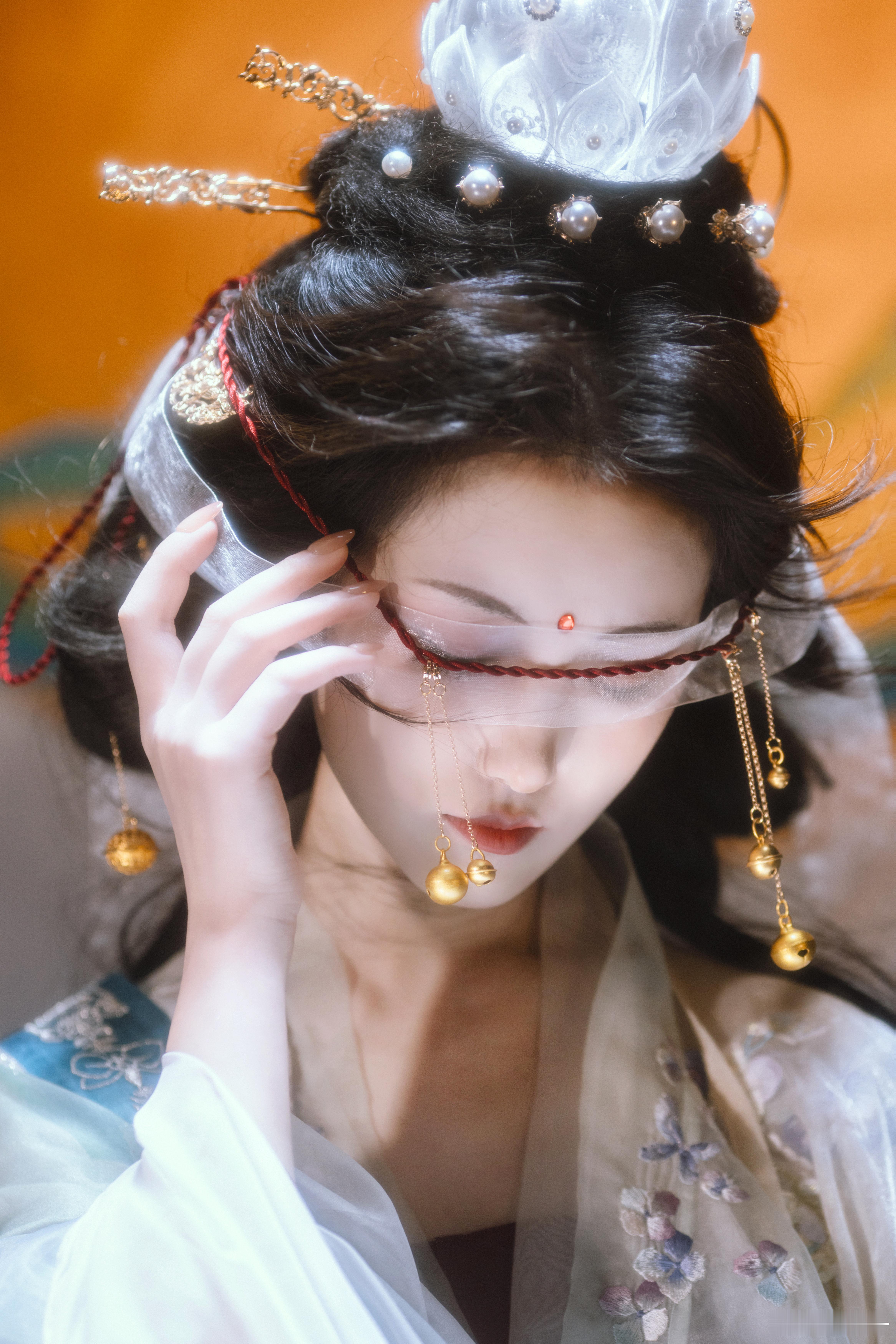 界音.作品 “为何不敢看观音” ​​​