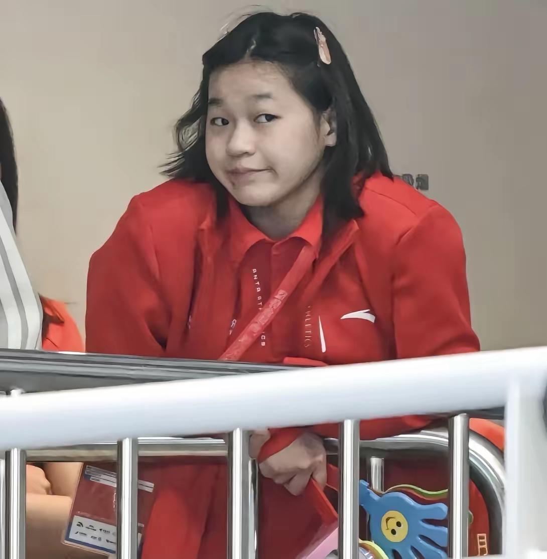 全红婵拿第五却封神！这届观众的格局，比金牌更耀眼！
 
全红婵双人10米台得第五