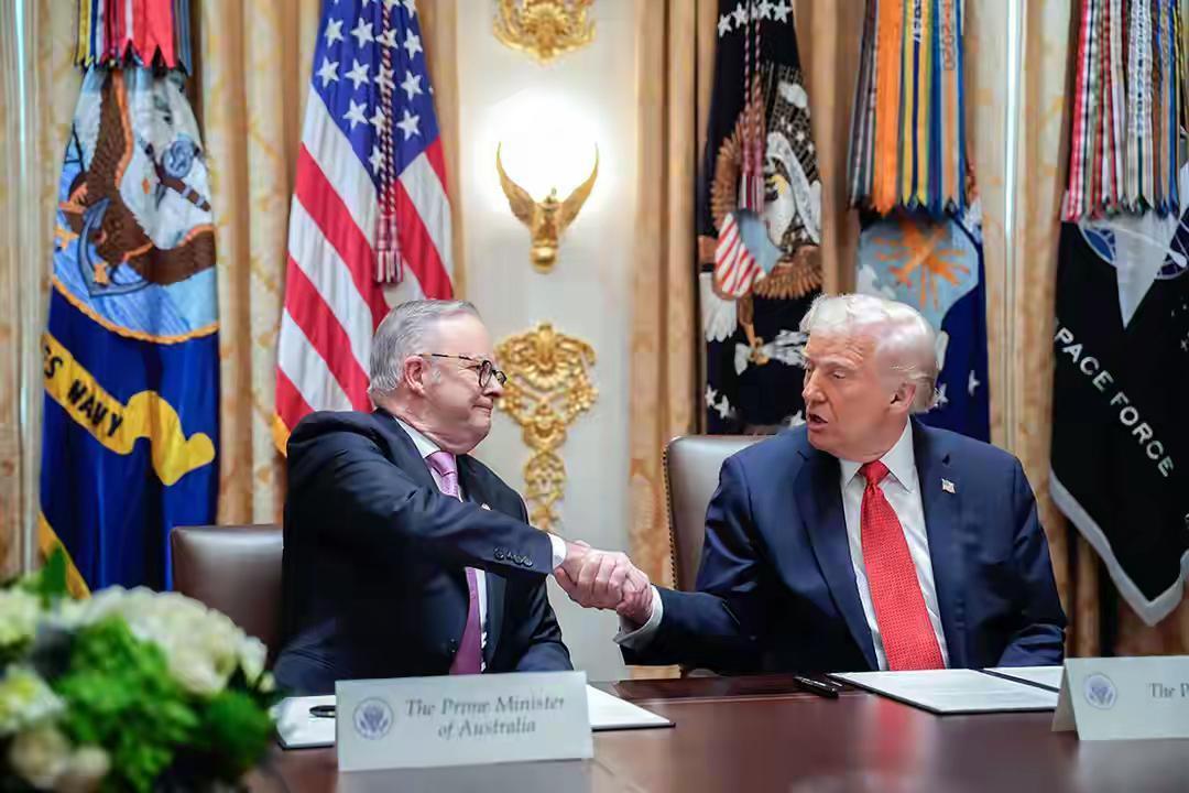 特朗普夸口：一年后将有好多稀土，都用不完！这是美澳签完矿产协议后发表的言论，美澳