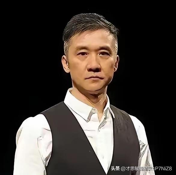 2011年，黄志忠把自己在北京的两套千万房产、200万存款和名下所有车，一把塞给