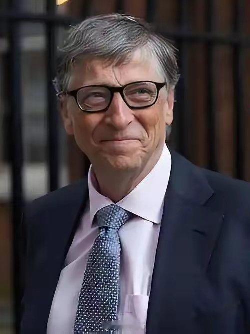 比尔·盖茨为结交爱泼斯坦道歉了，但大家好像更生气了。他说那是“重大错误”，后悔相