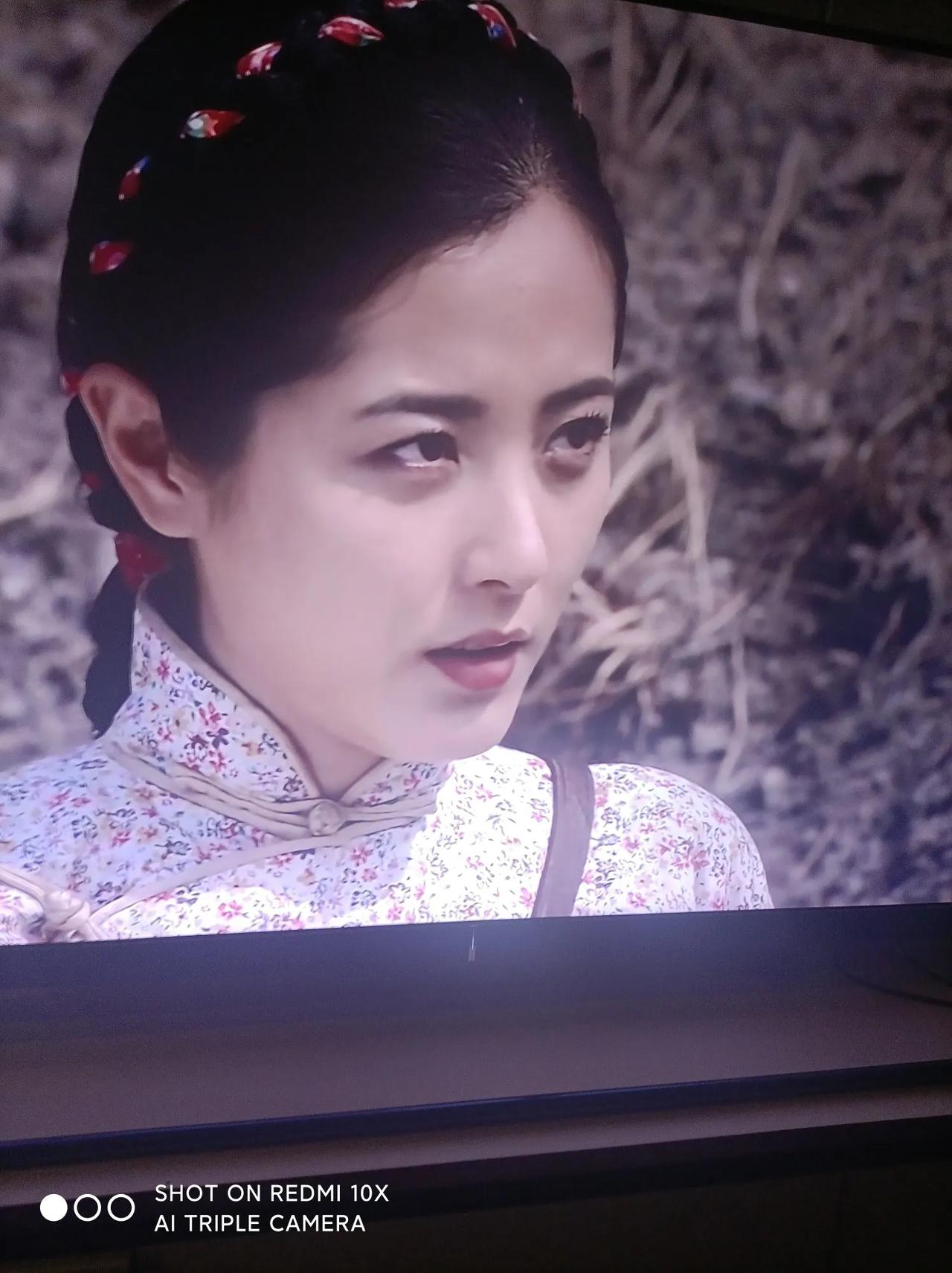 湖北籍十大明星演员曾黎姑娘确实美丽一一
这几天，我在看电视连续剧《最后征战》故事