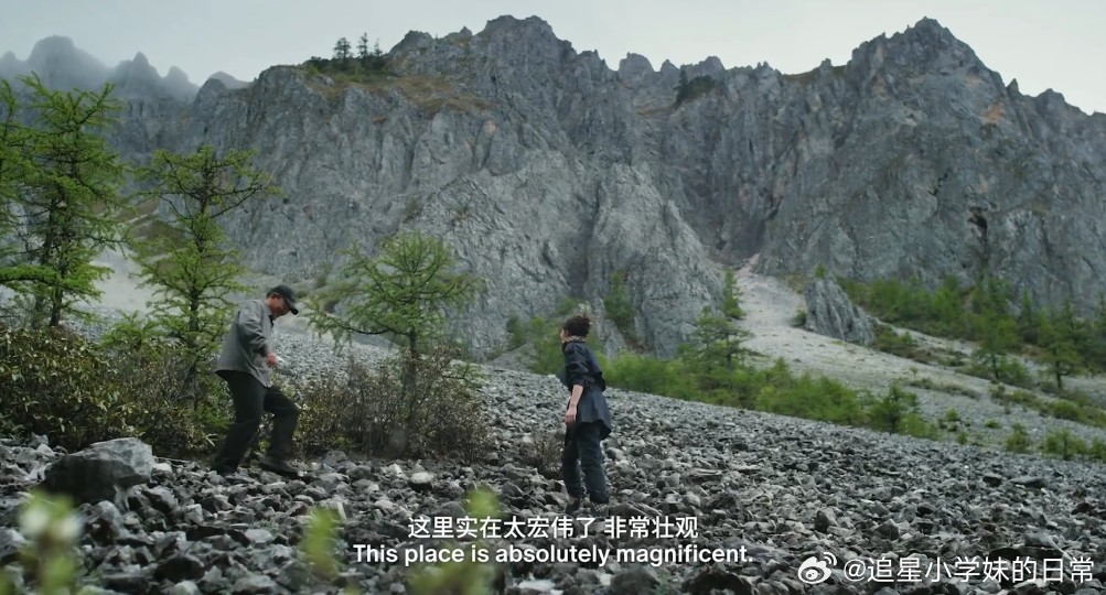 文咏珊和香格里拉的适配度 文咏珊在香格里拉卸下荧幕气场，将松弛感拉满。走进山野，