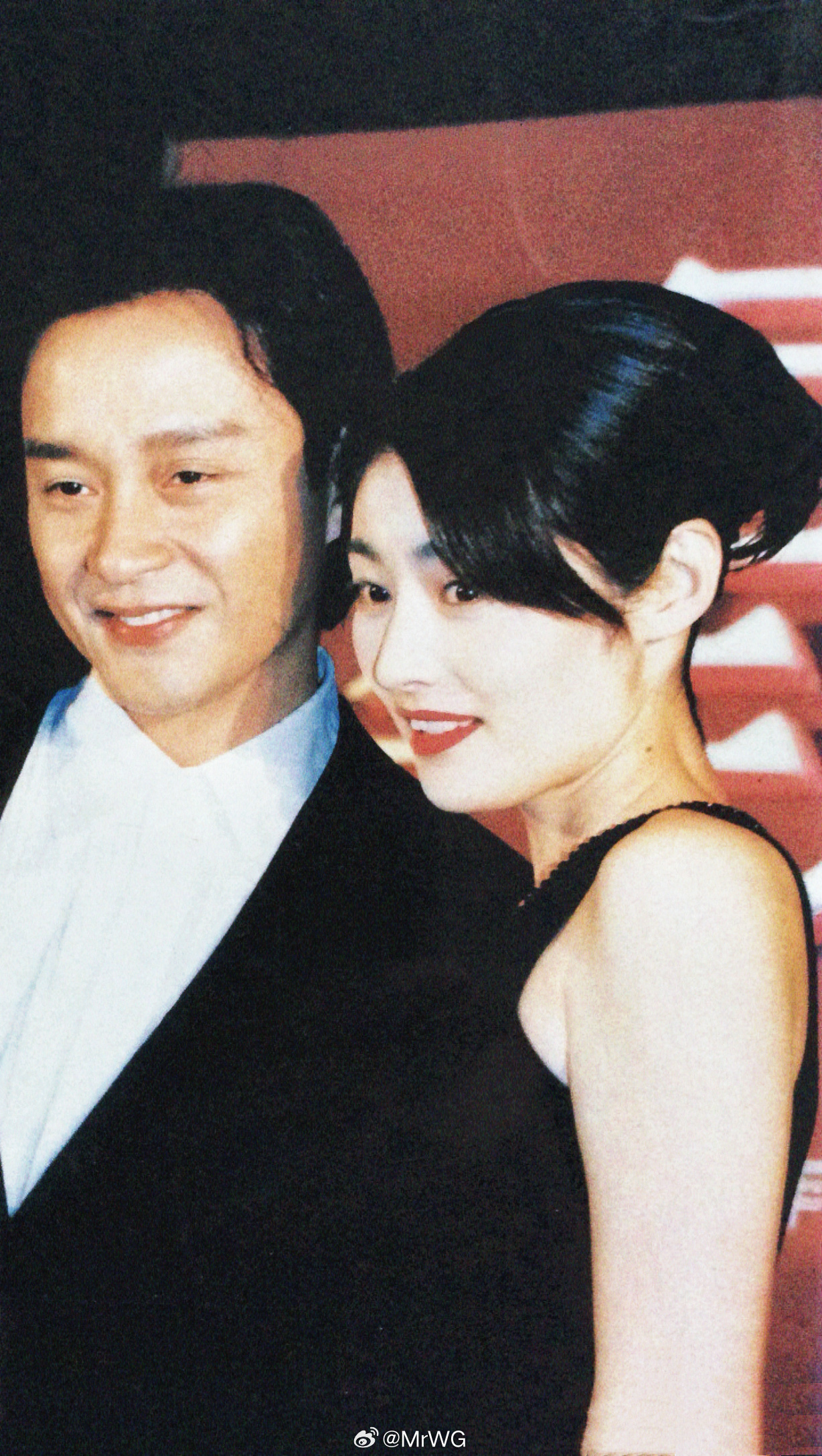 张国荣独家扫描 如星耀目✨，似月靓雅🌙——1999年，为【星月童话】☪️跑宣传