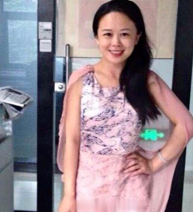 #原来真有人后发际线长到脖子上#难道大家不都是这样吗？前面的发际线是额头四指宽，