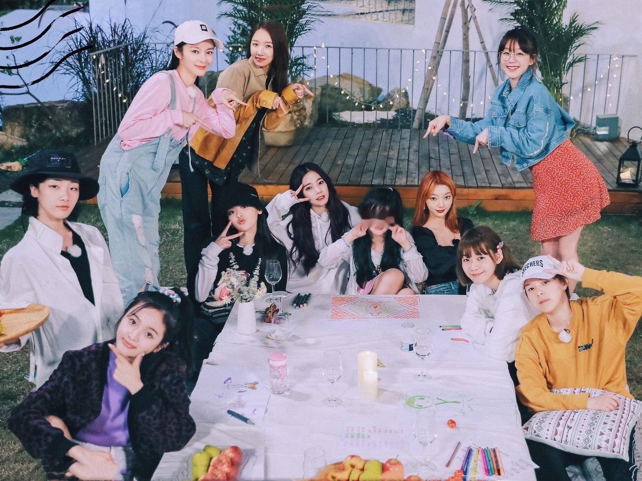 火箭少女101               感恩遇见成团出道八周年&毕业六周年快