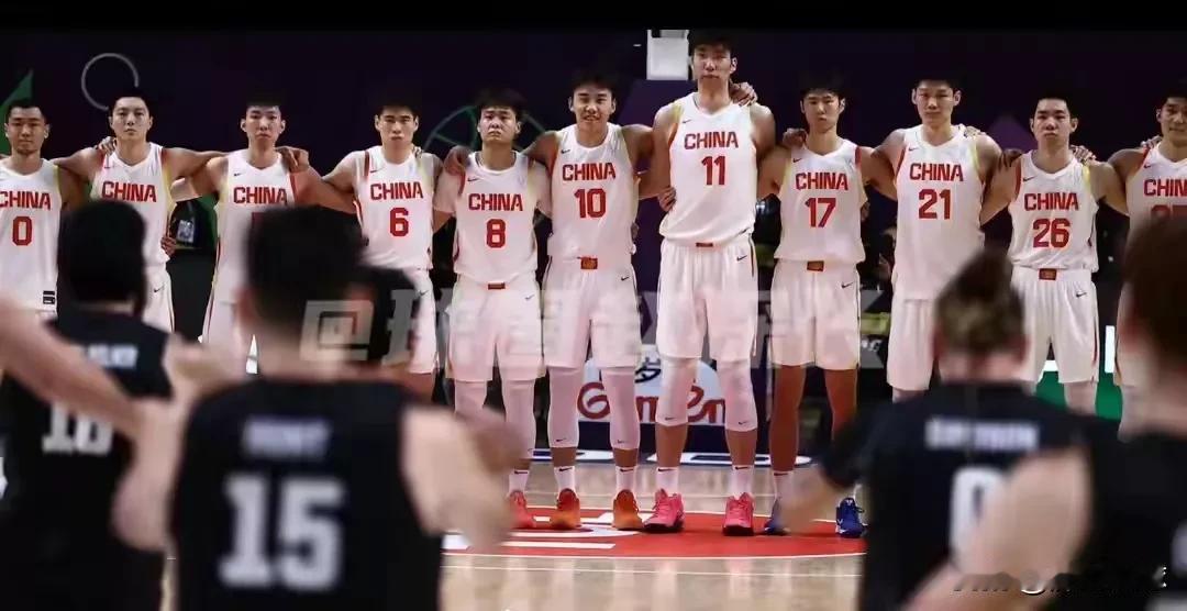 中国男篮时隔十年再次杀进2025男篮亚洲杯决赛，郭士强教练功不可没，虽然被认为有