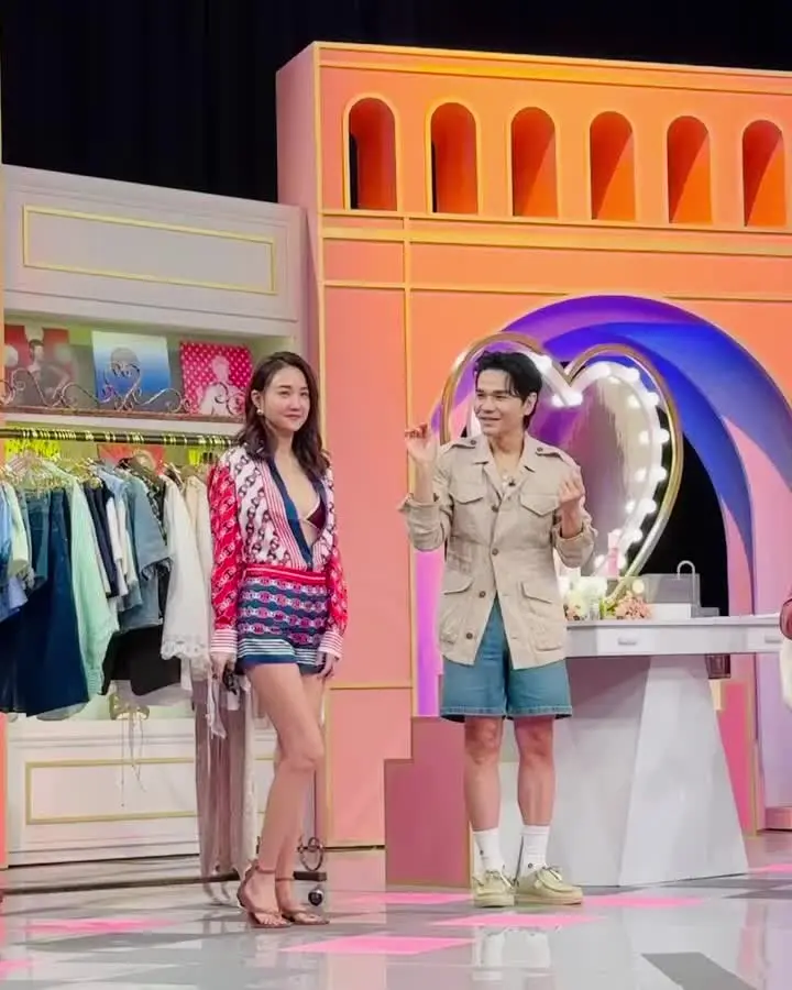 何妤玟好美啊