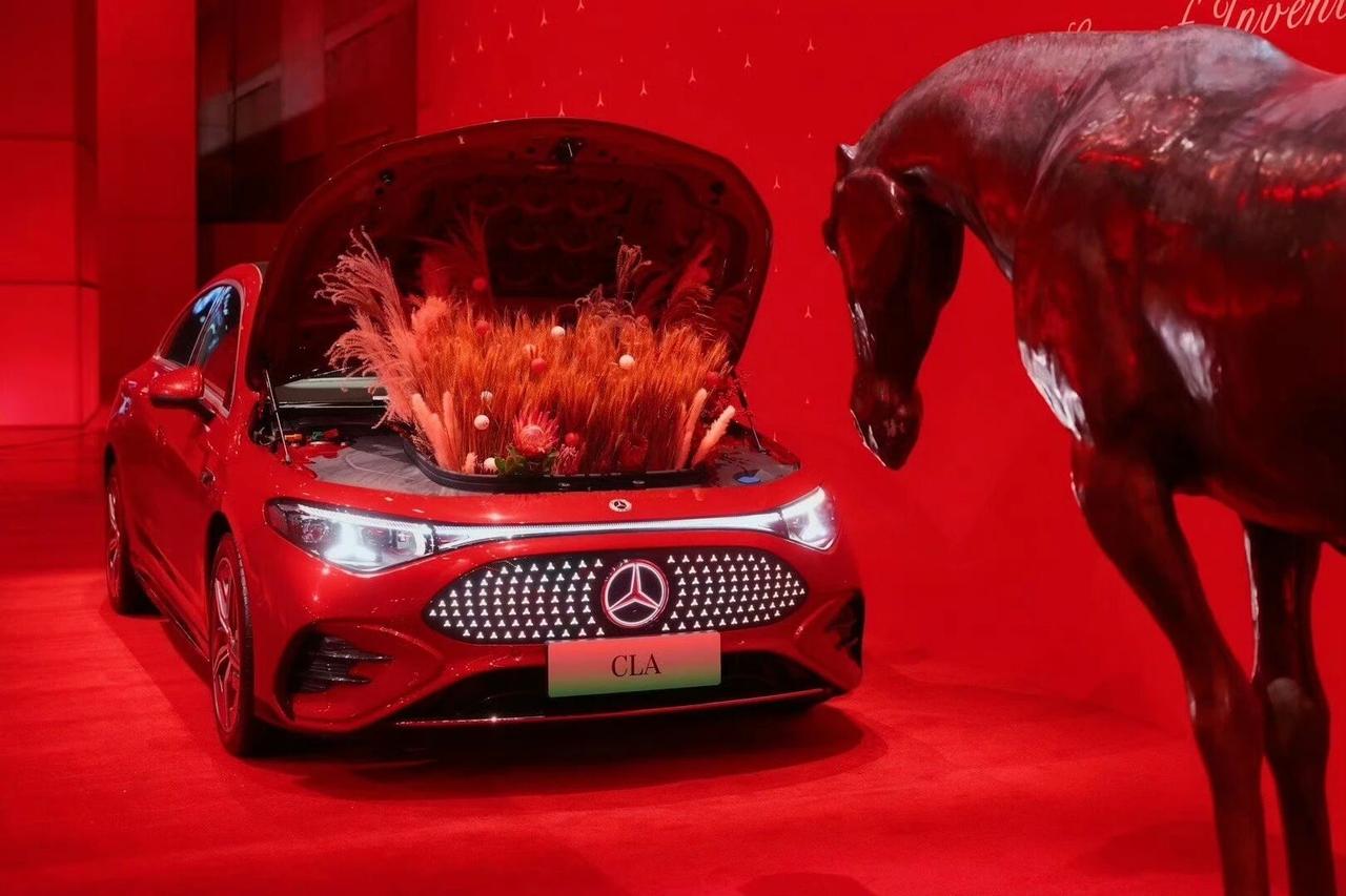 还会有人说它是“杂牌”电车吗？说的是刚上市的奔驰纯电CLA别的不说，光冲这25万