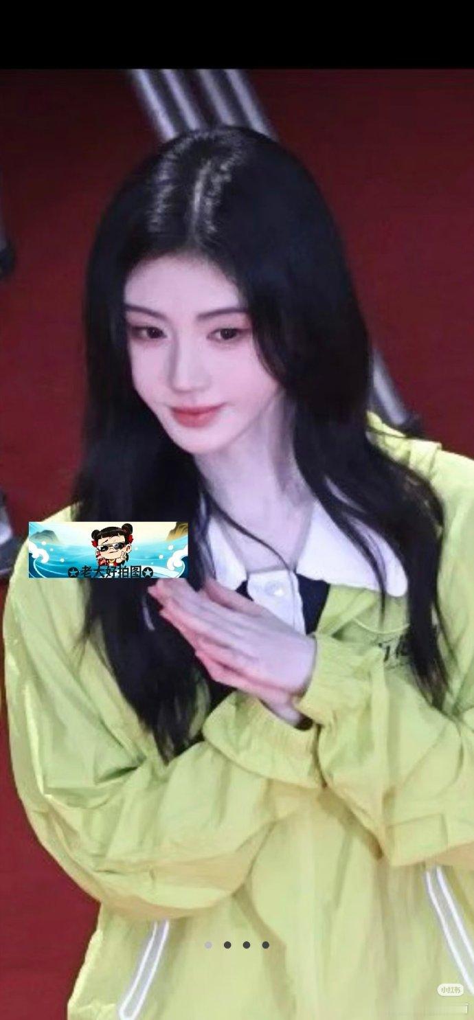 鞠婧祎万花世界开机造型鞠婧祎万花世界开机状态鞠婧祎万花世界状态 品牌方为鞠婧祎万