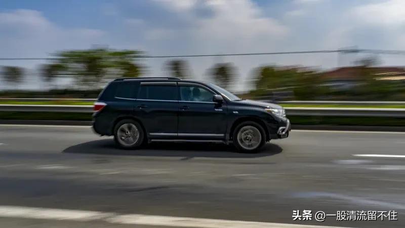 汉兰达和比亚迪全新唐 DM 都有自己的长处。汉兰达是个老牌选手了，口碑一直都挺好