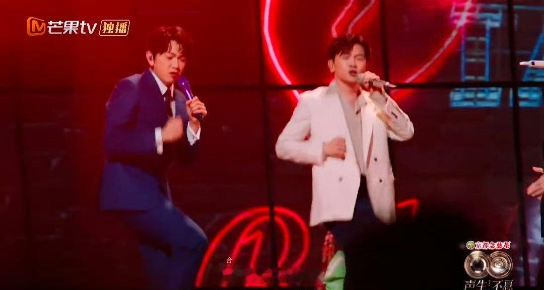 宝贝对不起秒回80年代舞厅 声生不息 三位合作的《宝贝，对不起》，直接把复古浪潮