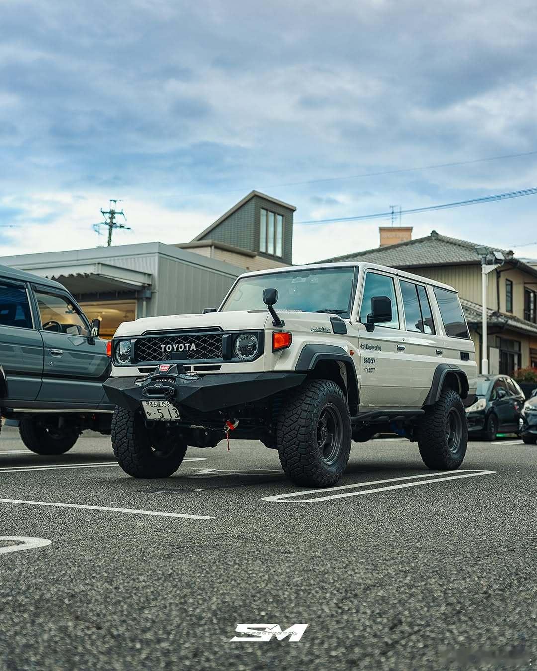 陆地巡洋舰  车聚连跌3日的金银暴力反弹