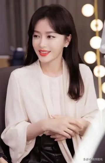 演员秦岚说：“在我过往的情感里，到目前为止，还没有一个人，让我觉得就是我想要嫁的