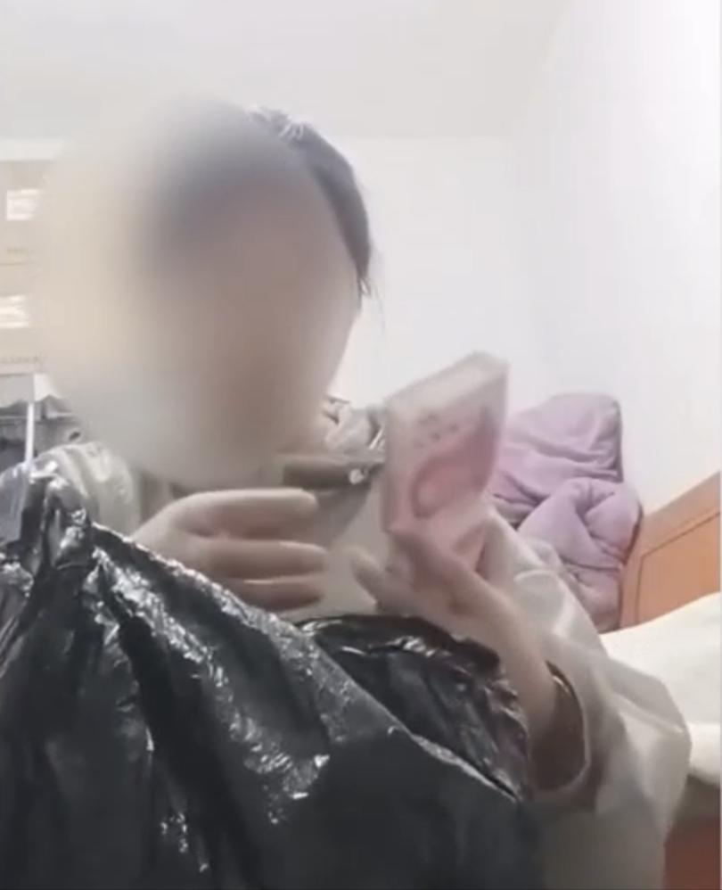天上不会掉馅饼！4月6日，杭州，14岁女孩一拆开快递，竟发现80000元现金，她