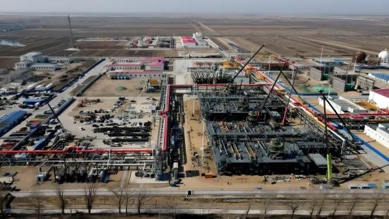 为何全球慌乱时中国从容？三十年能源布局藏着怎样的大国远见？
很多国家是在能源风浪