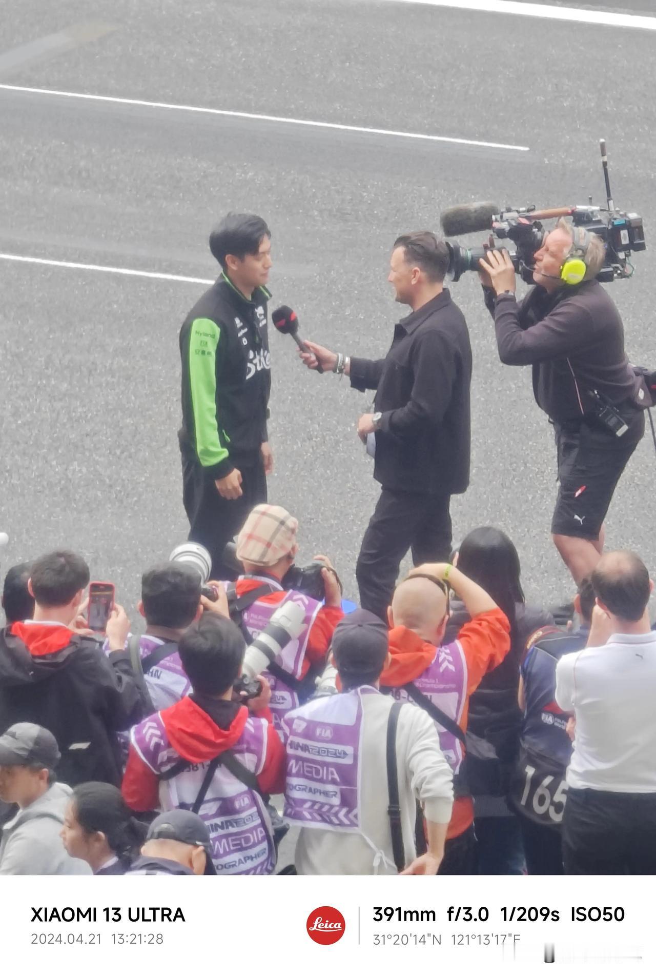 周冠宇加油! 主场加油 周冠宇主场 f1赛车决赛